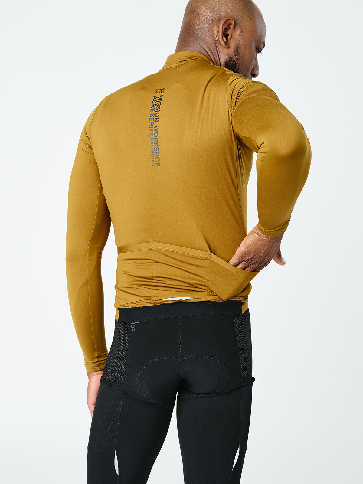 Mission Pro Jersey : LS Men's by Mission Workshop - Weatherproof Bags & Technical Apparel - San Francisco & Los Angeles - Built to endure - Guaranteed forever