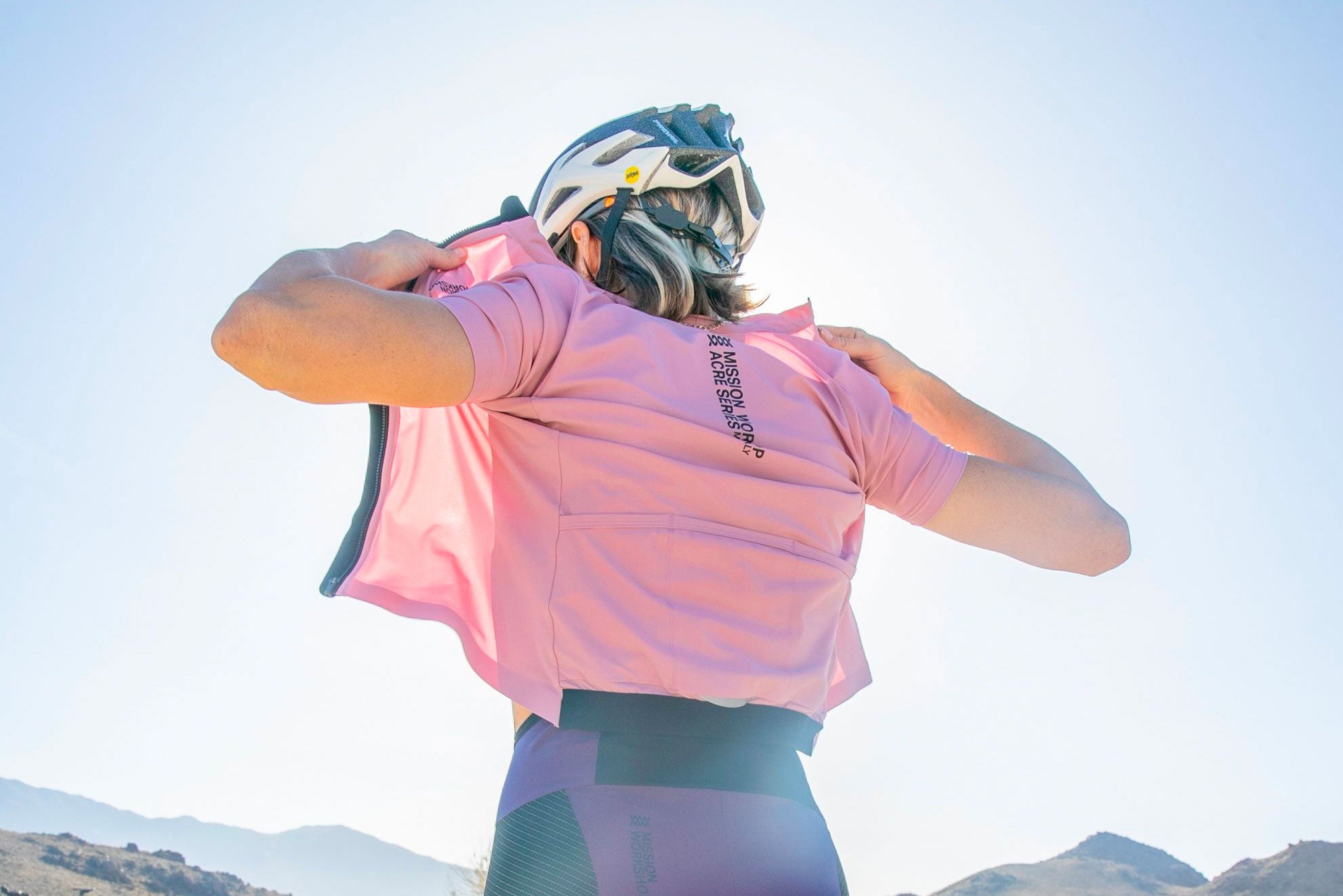 Acre Series : Women's Cycling Jerseys | MISSION WORKSHOP