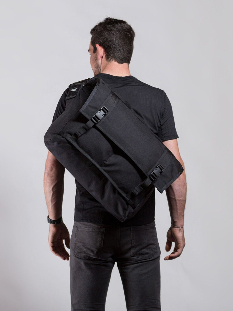 Shed : 35L Weatherproof Messenger Bag | MISSION WORKSHOP